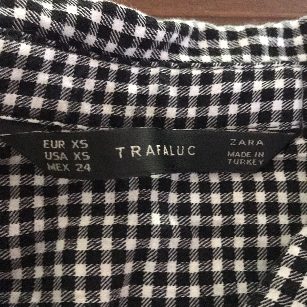 Zara checkered button down - Picture 2 of 3